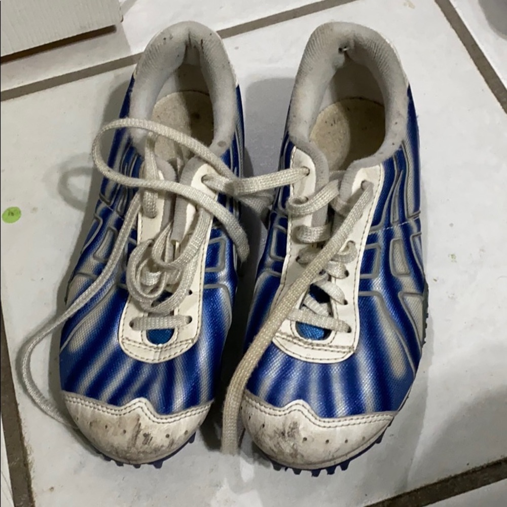 Asics running spikes